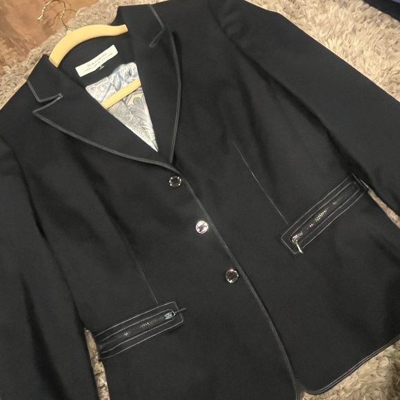 Tahari Women's Dark Navy Blue Suit Jacket with White Stitching - Picture 5 of 6